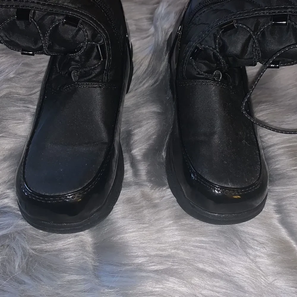 Totes snow boots. Size 2.